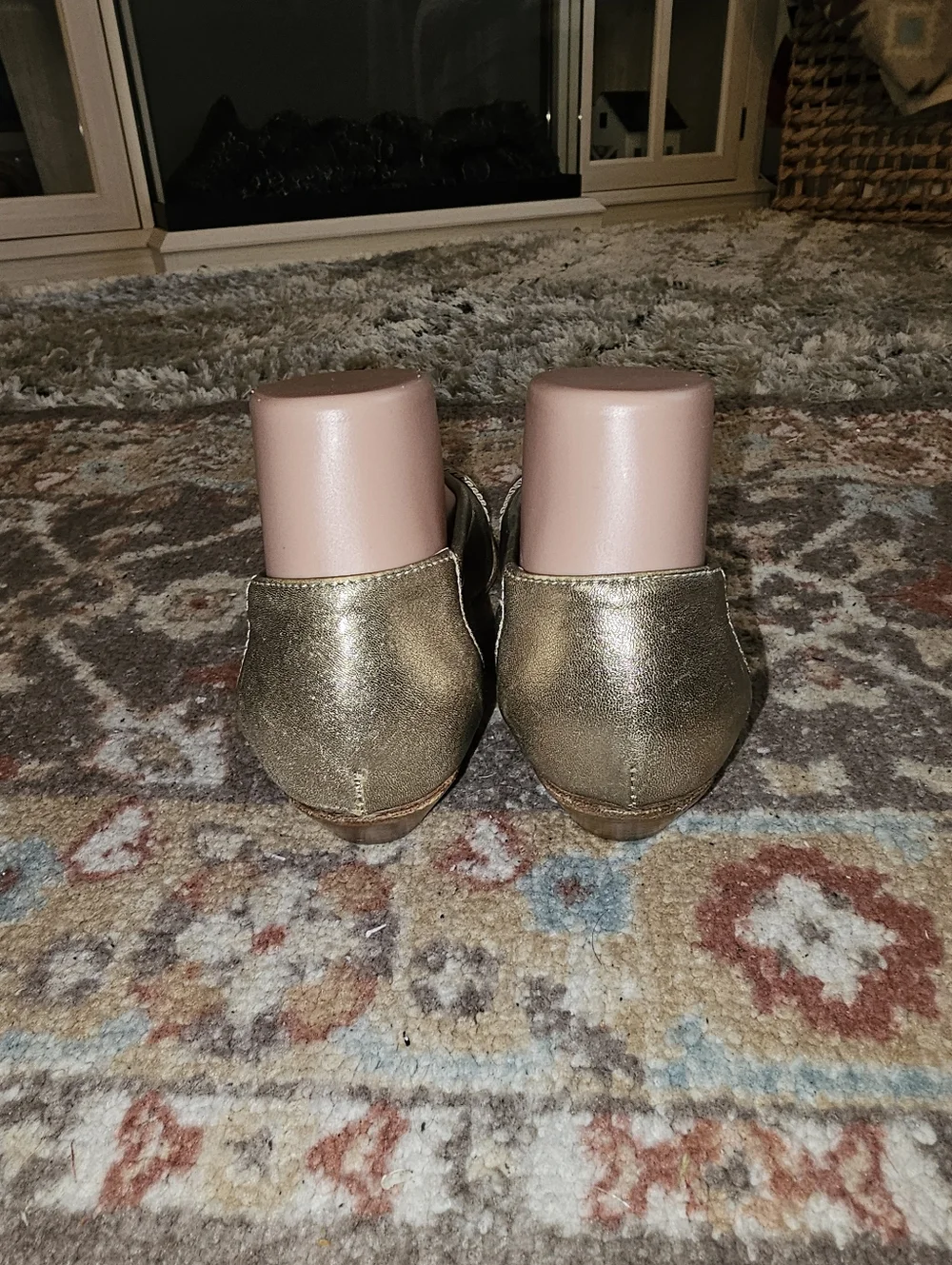 AGL Beautiful Champagne Heels Pumps Dress Shoes Size 7/37 Very Good Pre-owned!